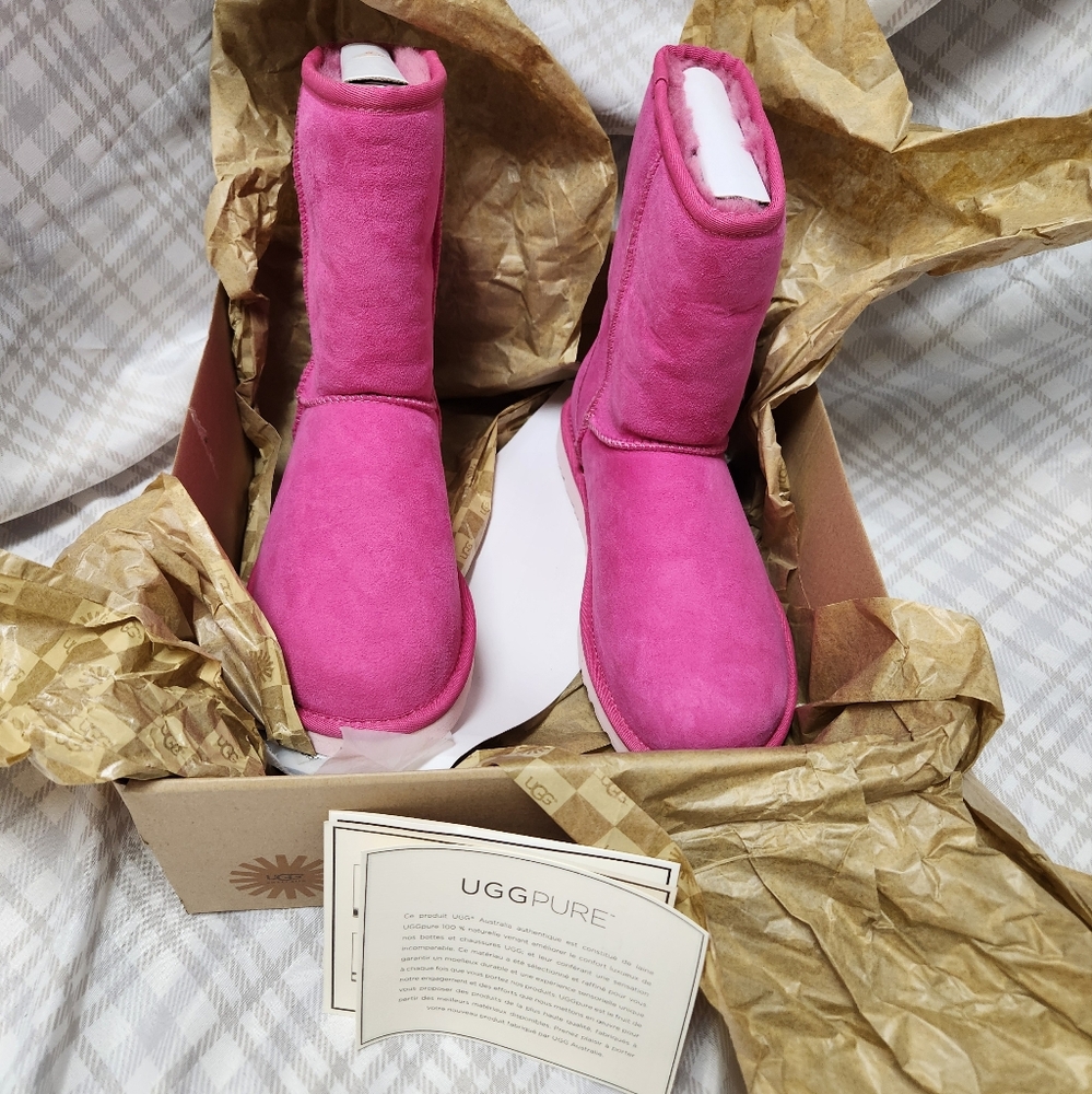 Raspberry Ugg Breast Cancer Awareness Boots- size 7
